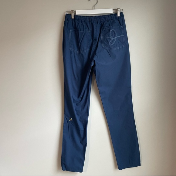 Jaanuu Navy Blue Scrub Set - Picture 14 of 16